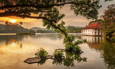 kandy lake